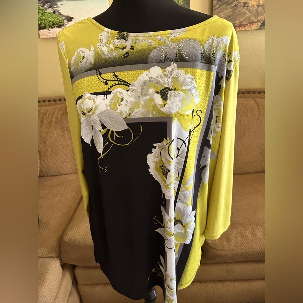 JM Collection Yellow and Black Jeweled Floral 3/4 Sleeve Blouse